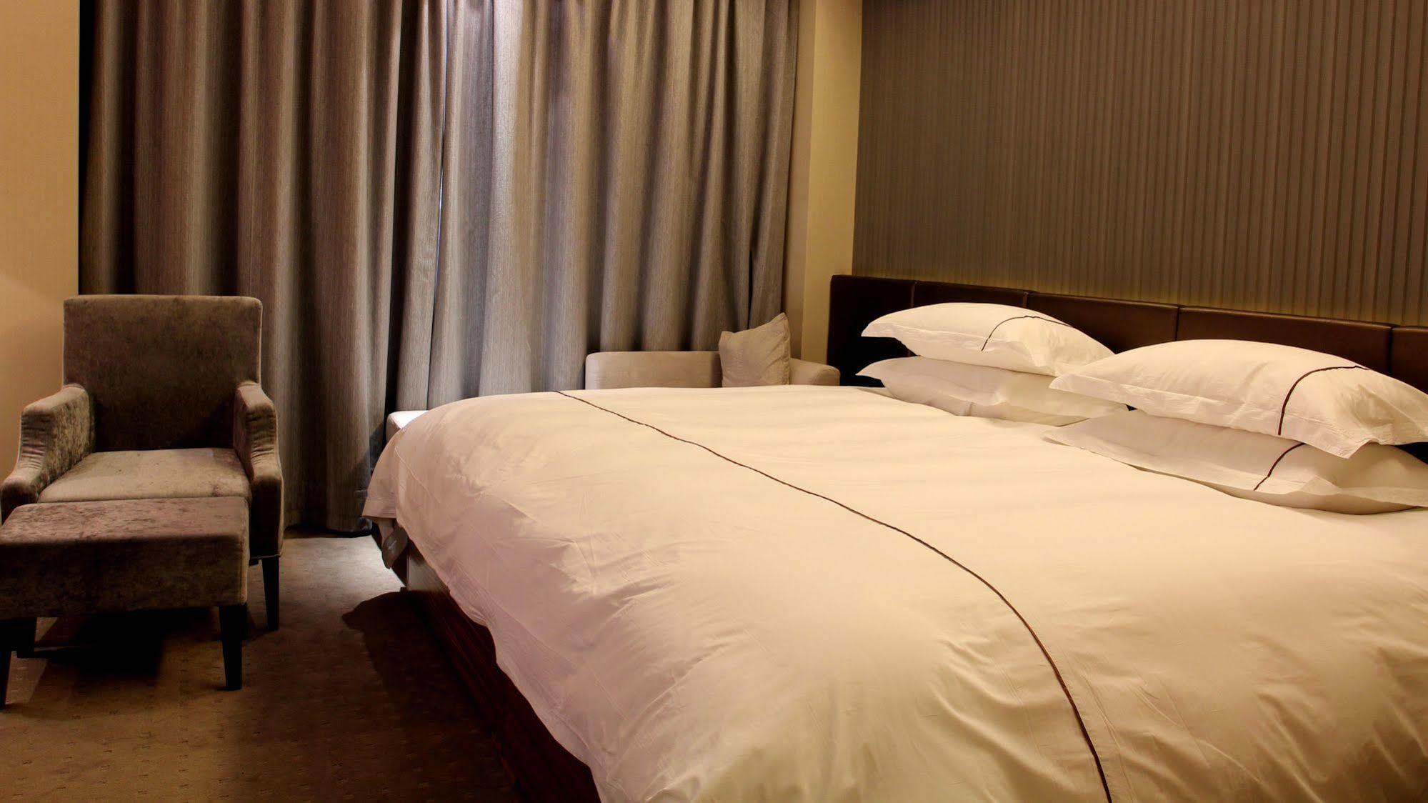 Yiwu Wendemu International Hotel Esterno foto